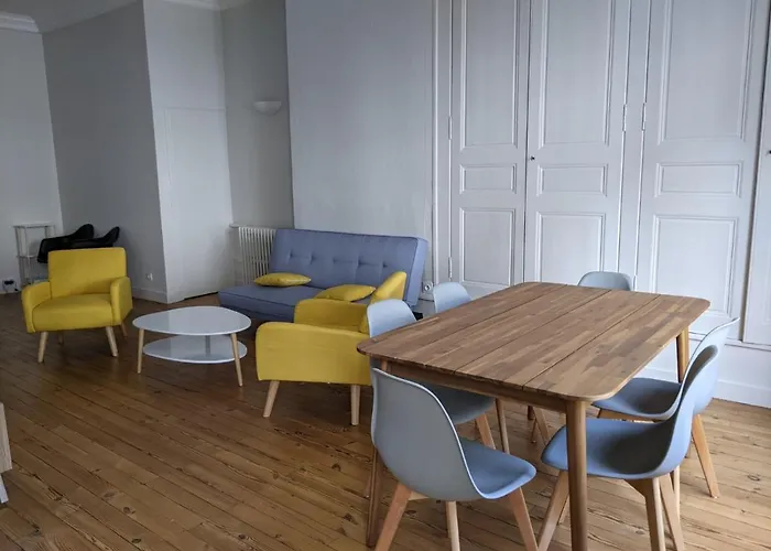 Logis de la Grande Rue, appartement cœur de ville, spacieux, lumineux 6 pers